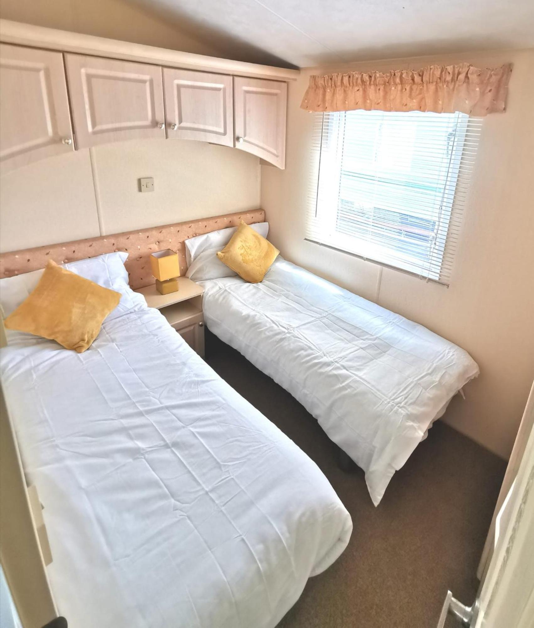 Wonderful 2 Bedroom Mobile Home Аберистуит Экстерьер фото
